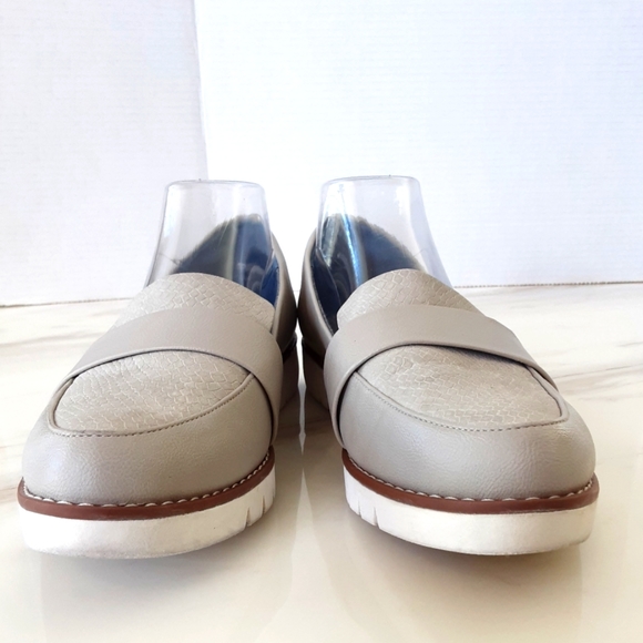 DR. SCHOLL'S IMAGINE GRAY VEGAN LEATHER LOAFER SZ 10 - Picture 7 of 8